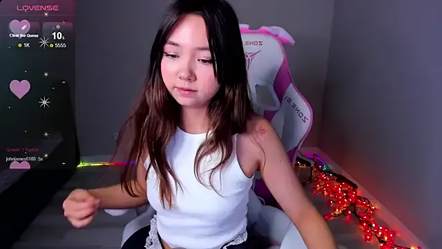 Fluffy_Rose on StripChat 