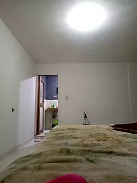 gatadeojosclaros on StripChat 