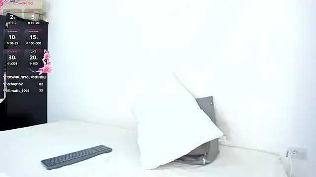 halabi_saha on StripChat 