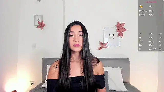 Hannaos on StripChat 