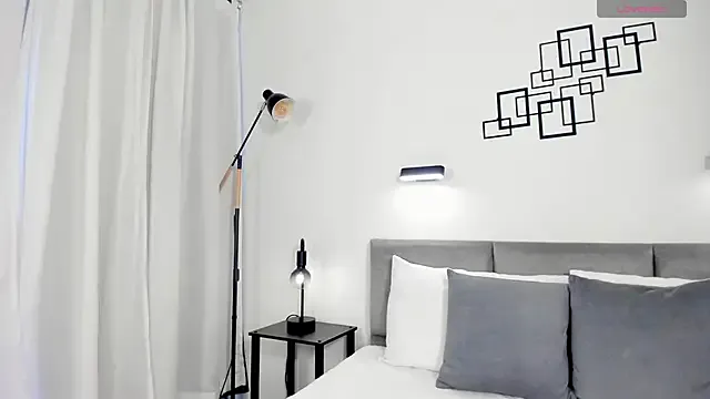 Hannaos on StripChat 