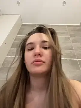 Holly_Molii on StripChat 