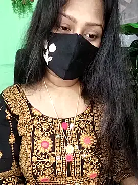 Idhika-Paul on StripChat 