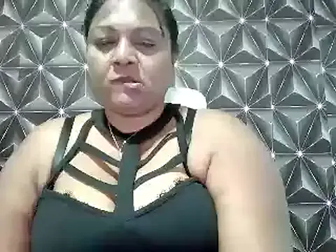 IndianDelia on StripChat 