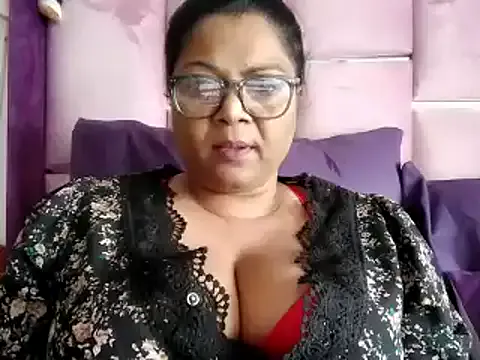 IndianDelia on StripChat 