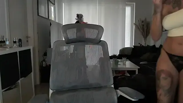 IntiMia on StripChat 