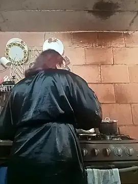 isis_milove on StripChat 