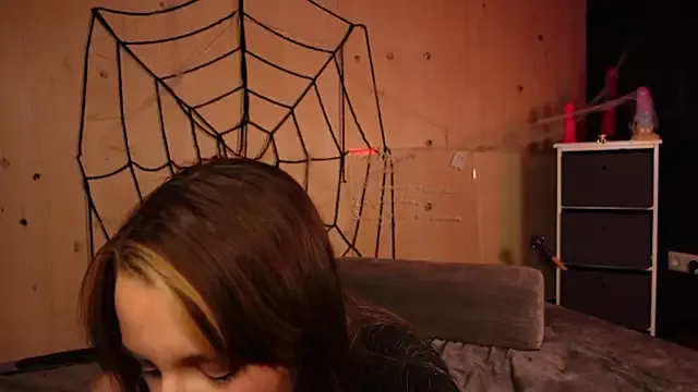 Izzy_Inked on StripChat 