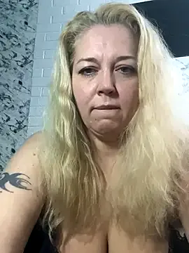 JenniferCarmen on StripChat 