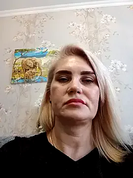 JennyOMay on StripChat 