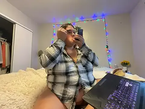 JizzyJazzunleashed on StripChat 