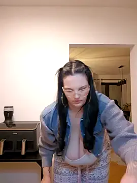 JUJUICY- on StripChat 