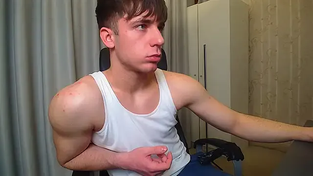 KellenWest on StripChat 