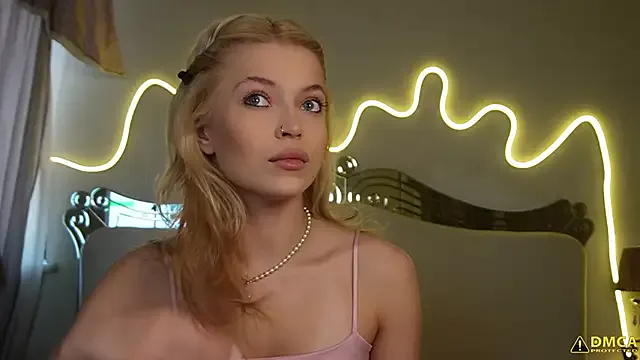 kellypeachcake on StripChat 