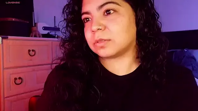 kimmiakiss22 on StripChat 