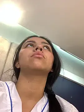 Larabrooks on StripChat 