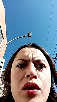 Lesly_10- on StripChat 