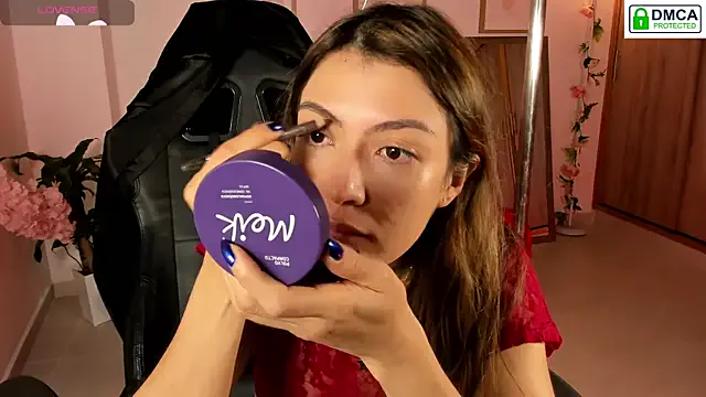 Lilabril on StripChat 