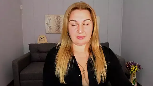 Lili_Crossi on StripChat 