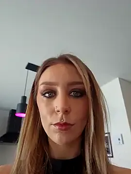 LilyOrion on StripChat 