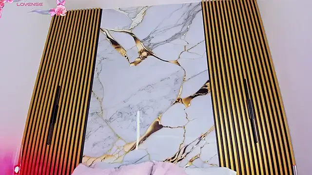 Liss-Reyes on StripChat 