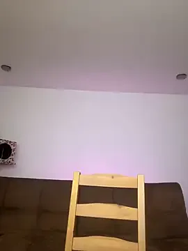 Little__Danni1 on StripChat 