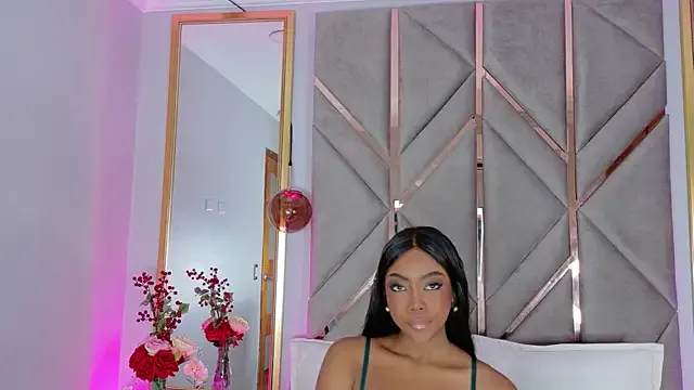 Lola_King on StripChat 