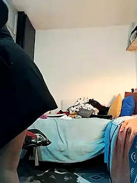 lolo890 on StripChat 