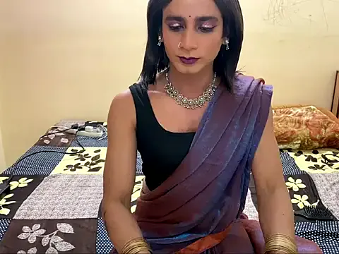 LuvLayla on StripChat 