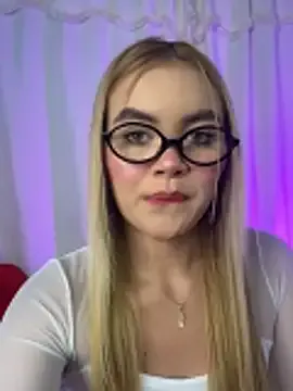 Miaa_rosses3 on StripChat 