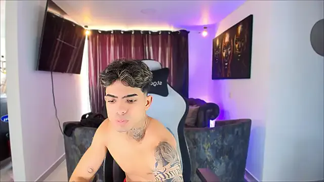 miguel_aguirre_ model from sc