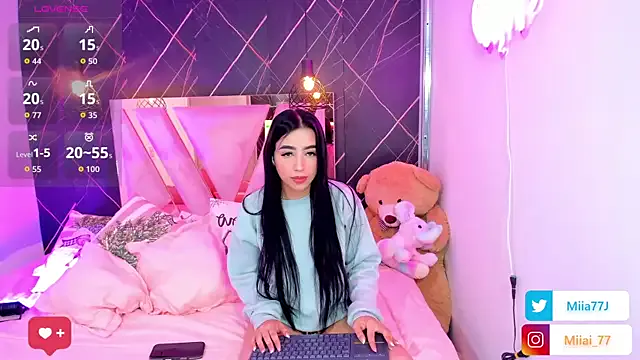 Miia77_ on StripChat 