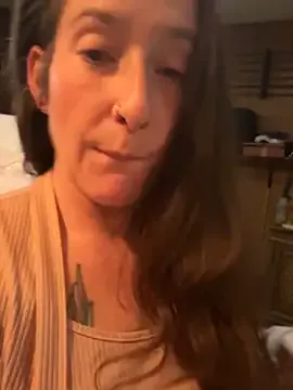 Mini_And_The_Bear on StripChat 