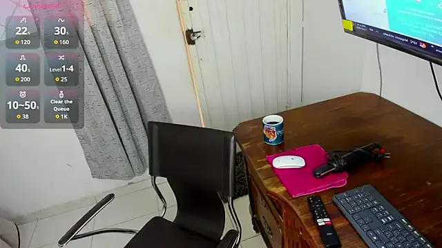 miss_charlott_18 on StripChat 