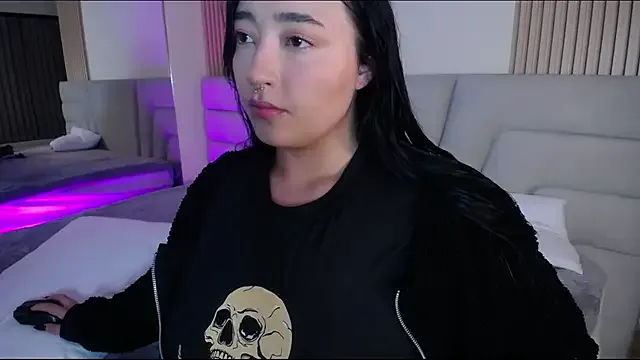 Miss_Loise on StripChat 