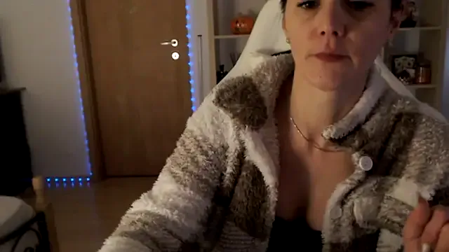 MissyDior8 on StripChat 