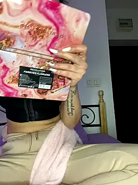 MissyDior8 on StripChat 