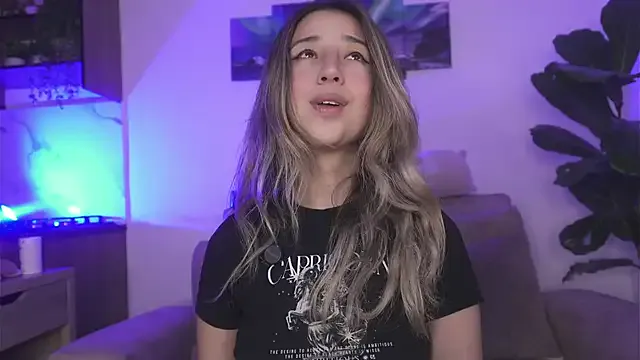 Natasna2 on StripChat 