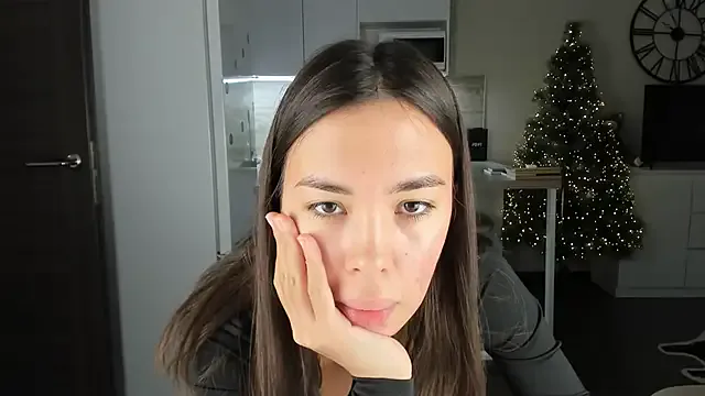 nilliluv on StripChat 