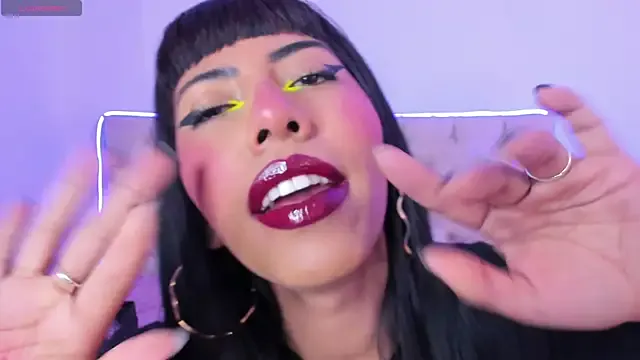 Nina_fox_0691 on StripChat 