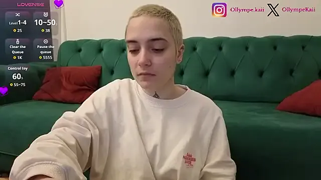 OllympeKaii on StripChat 