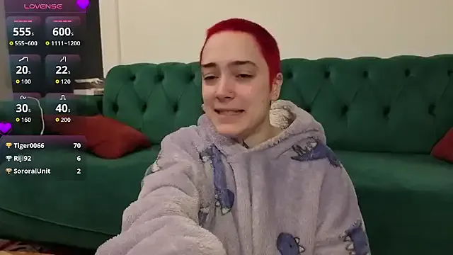 OllympeKaii on StripChat 