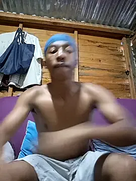 Peterveero12 on StripChat 