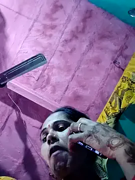 Pooja750 on StripChat 