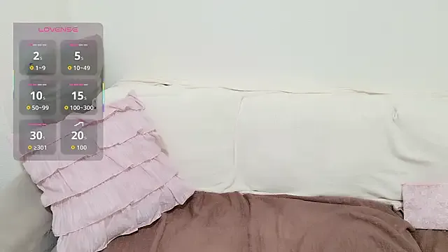 pppYukaqqq on StripChat 