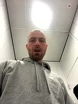 Rotteei1 on StripChat 