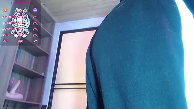 Sally23_ on StripChat 