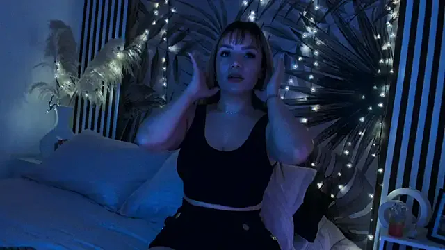 Samaantha-White on StripChat 