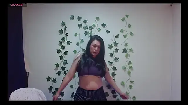 SamanthaGreen- on StripChat 