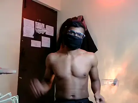 sinnerissinner on StripChat 